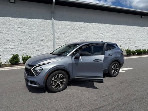 Certified 2023 Kia Sportage EX FWD image 1