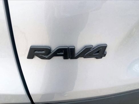 Used 2025 Toyota RAV4 LE FWD image 28