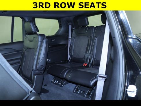 Used 2023 Jeep Grand Cherokee L Laredo image 13