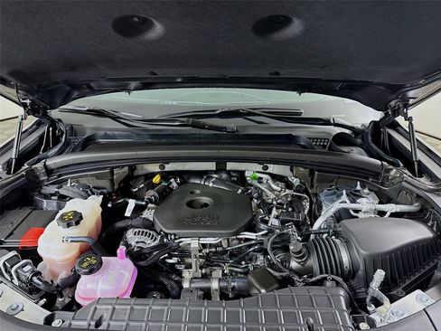 New 2026 Jeep Grand Cherokee Altitude image 23