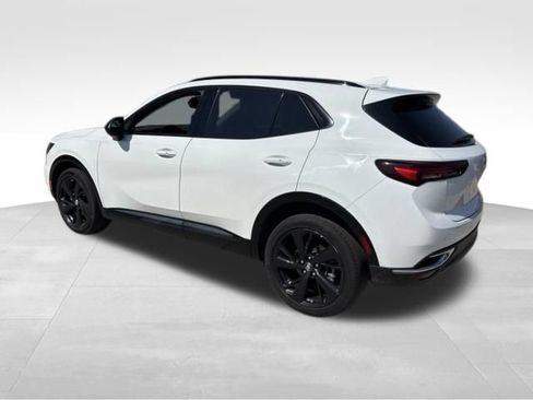 Used 2023 Buick Envision Essence AWD/4WD image 3
