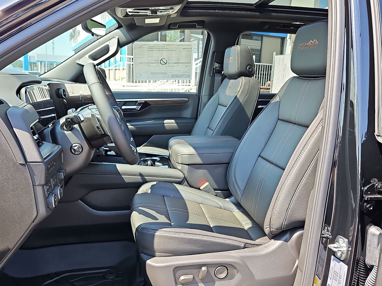New 2026 Chevrolet Suburban High Country AWD/4WD image 12
