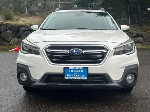 Used 2018 Subaru Outback 3.6R Limited image 5
