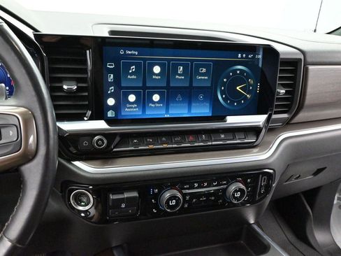 Used 2022 Chevrolet Silverado 1500 High Country w/ High Country Premium Package AWD/4WD image 19