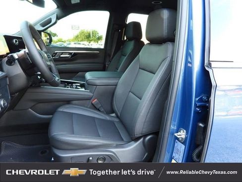 New 2026 Chevrolet Suburban LT w/ Comfort Package image 23