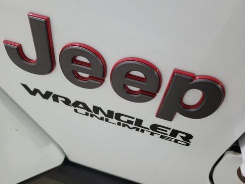 Used 2020 Jeep Wrangler Unlimited Rubicon w/ Dual Top Group image 23