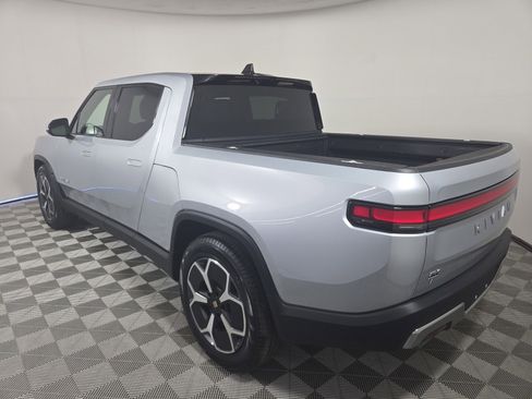 Used 2024 Rivian R1T Adventure image 3