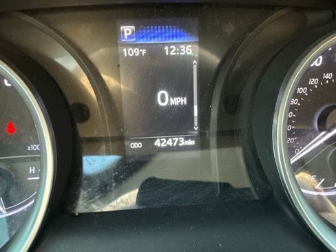 Used 2024 Toyota Camry LE FWD image 21
