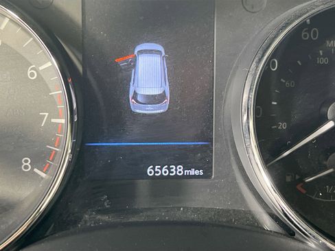 Used 2019 Nissan Rogue SV image 12