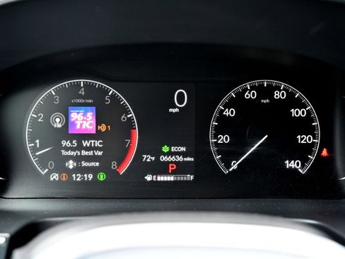 Used 2025 Honda Pilot EX-L image 22