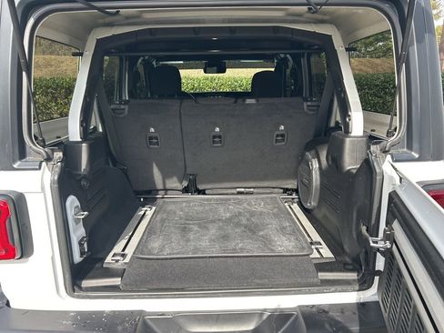 Used 2022 Jeep Wrangler Unlimited Willys image 27