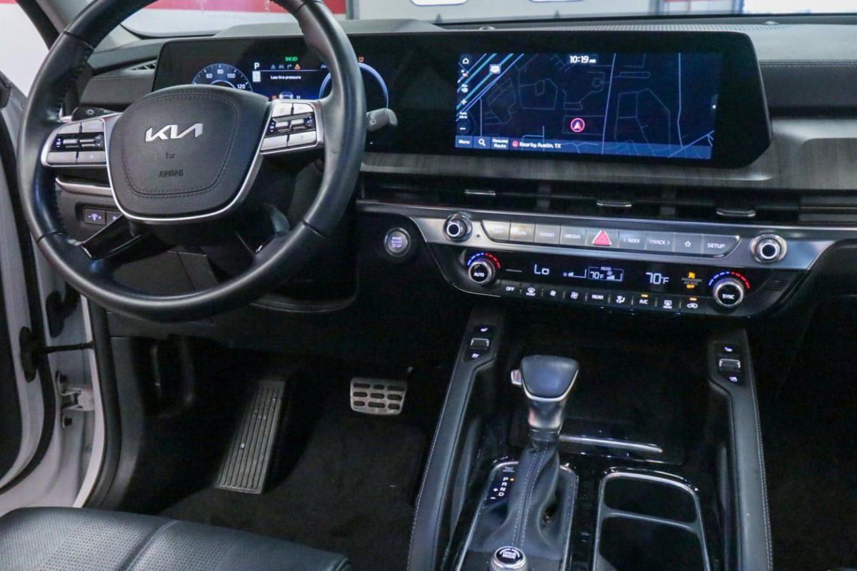 Used 2024 Kia Telluride SX FWD image 27