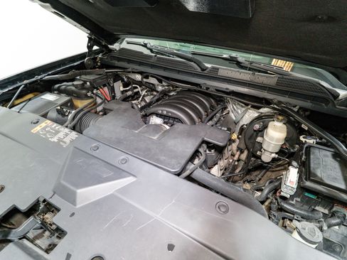 Used 2018 Chevrolet Silverado 1500 LT w/ All Star Edition image 32