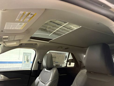 New 2026 Ford Explorer Active w/ Active Comfort Package image 24