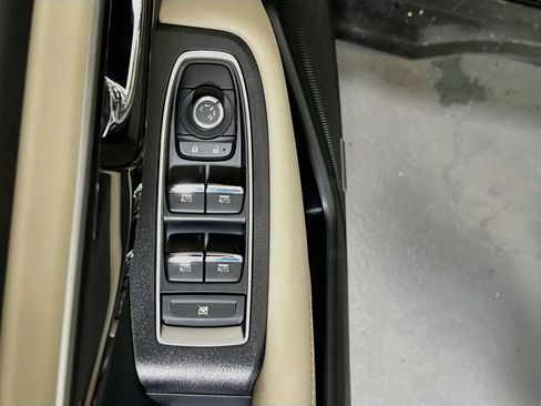 Used 2023 Subaru Outback Limited AWD/4WD image 18