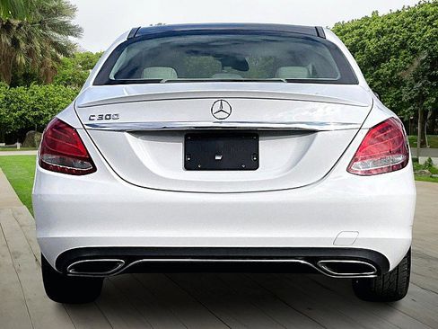 Used 2018 Mercedes-Benz C 300 Sedan w/ Premium Package image 4