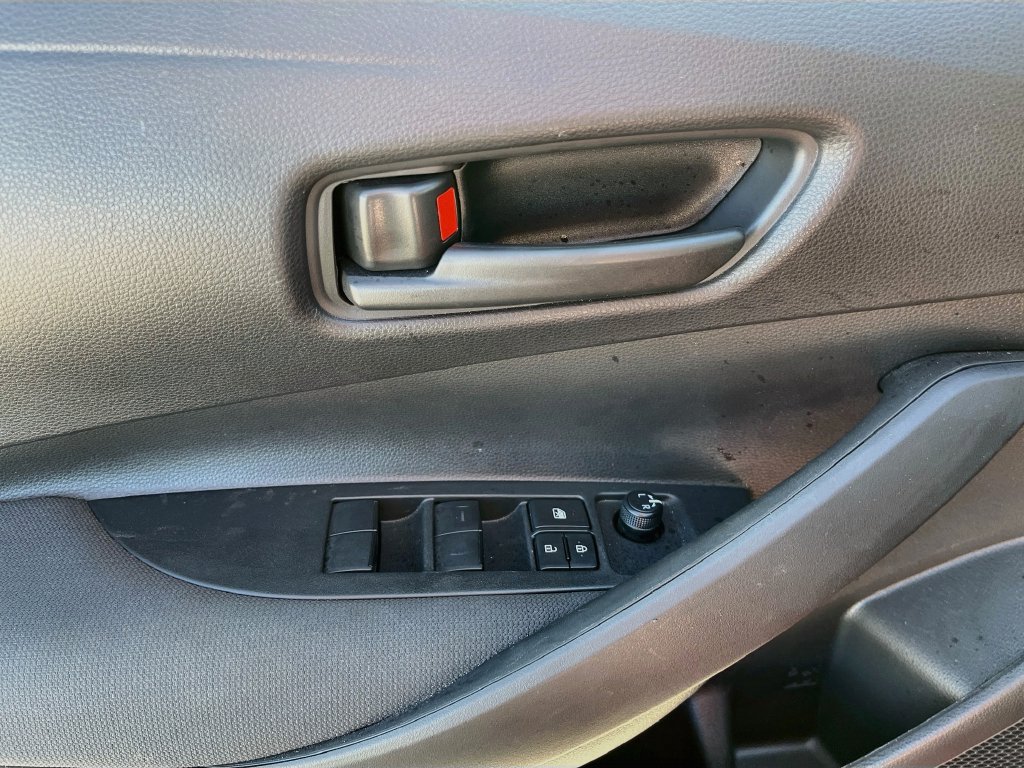 Used 2025 Toyota Corolla LE FWD image 17