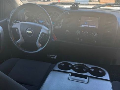 Used 2013 Chevrolet Silverado 1500 LT AWD/4WD image 24