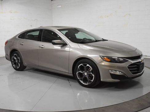 Used 2023 Chevrolet Malibu LT FWD image 1