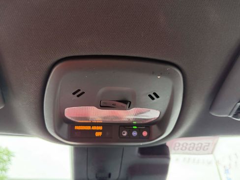 Certified 2024 Chevrolet Trax RS w/ Driver Confidence Package FWD image 28