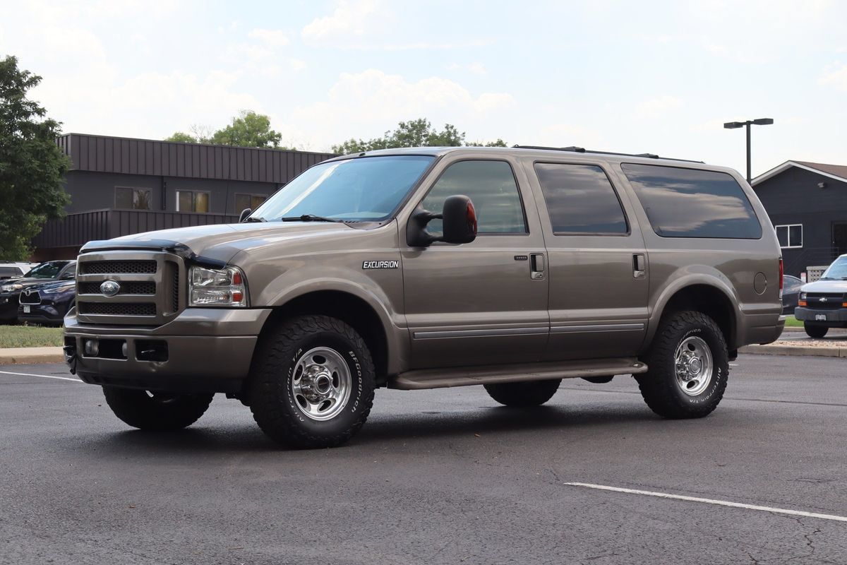 Used 2005 Ford Excursion Limited AWD/4WD image 11