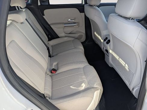 Used 2025 Mercedes-Benz GLA 250 image 20
