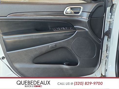 Used 2021 Jeep Grand Cherokee Limited w/ Luxury Group II AWD/4WD image 9