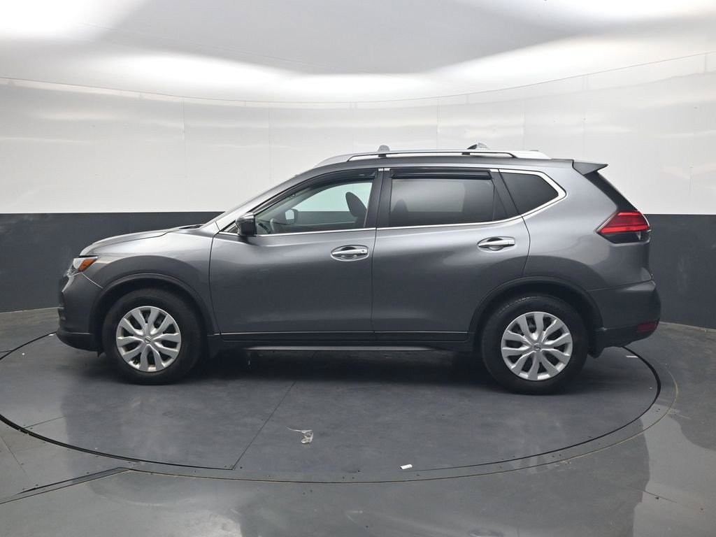 Used 2017 Nissan Rogue S w/ S Appearance Package FWD image 7