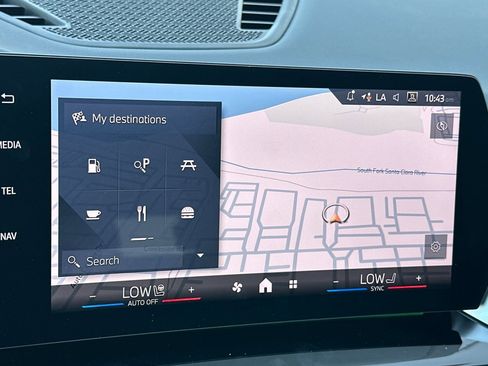 Used 2025 BMW X1 xDrive28i w/ Technology Package image 16