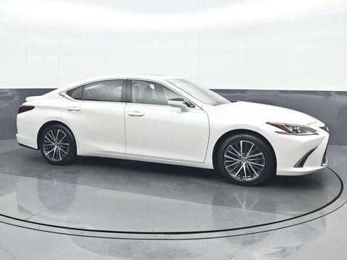 Used 2023 Lexus ES 350 w/ Premium Package FWD image 8