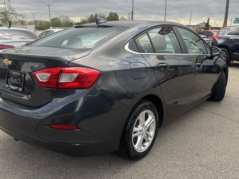 Used 2018 Chevrolet Cruze LT w/ LT Convenience Package image 8