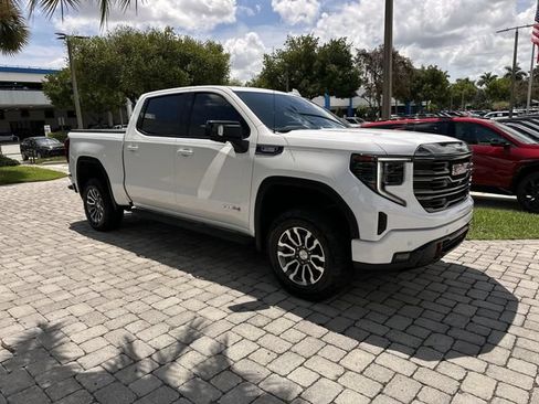 Used 2022 GMC Sierra 1500 AT4 w/ AT4 Premium Package AWD/4WD image 16