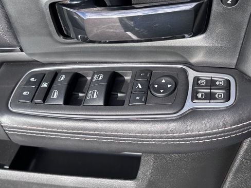 Used 2024 RAM 2500 Limited AWD/4WD image 21
