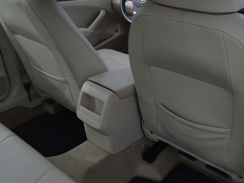 Used 2015 Volkswagen Passat 1.8T Limited Edition image 31