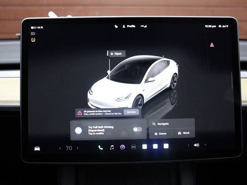 Used 2023 Tesla Model 3 Standard Range image 21