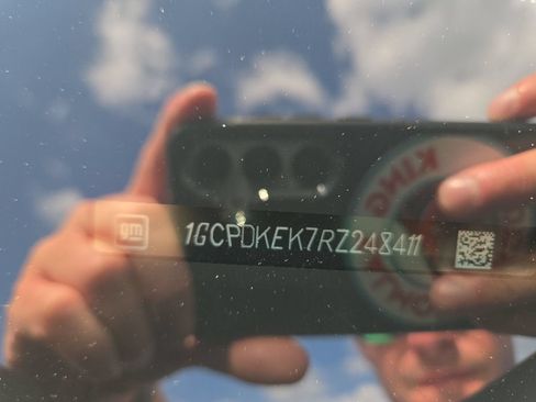 Used 2024 Chevrolet Silverado 1500 LT AWD/4WD image 20