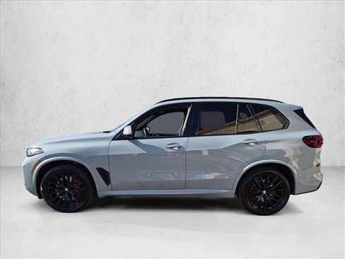 Used 2026 BMW X5 xDrive40i w/ M Sport Package AWD/4WD image 9