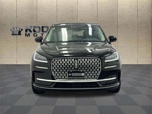 Used 2023 Lincoln Corsair FWD w/ Rear Removable Package Tray image 3