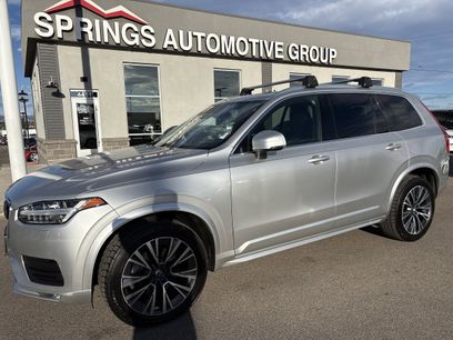 Used 2021 Volvo XC90 T6 Momentum w/ Advanced Package