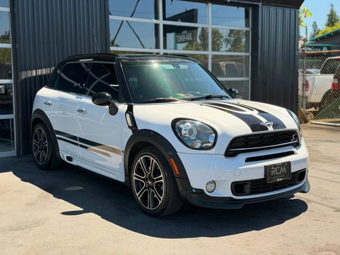 Used 2015 MINI Cooper Countryman S FWD image 3