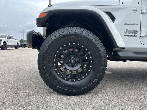 Used 2020 Jeep Wrangler Unlimited Sahara AWD/4WD image 48