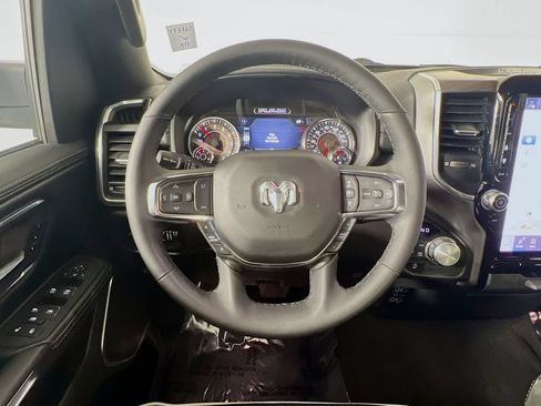 Used 2025 RAM 1500 Laramie AWD/4WD image 11