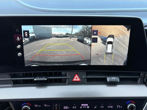 Used 2023 Kia Sportage SX image 32