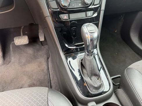 Used 2018 Buick Encore Sport Touring FWD image 8