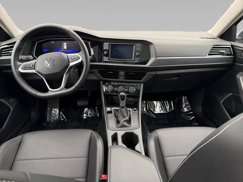 Used 2023 Volkswagen Jetta SE image 11