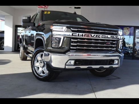 Used 2023 Chevrolet Silverado 2500 LTZ image 1