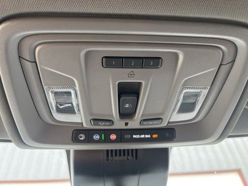 Used 2024 GMC Sierra 1500 Denali w/ Technology Package image 17