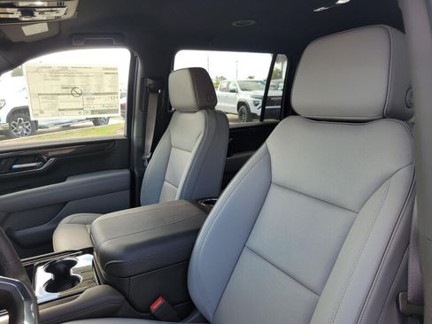 New 2026 GMC Yukon XL Elevation image 13