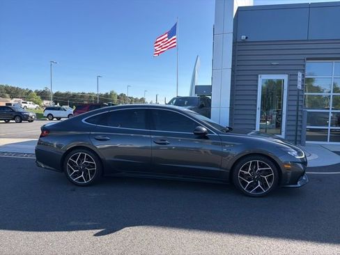 Used 2022 Hyundai Sonata N Line w/ Preferred Accessory Package FWD image 3