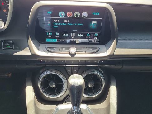 Used 2018 Chevrolet Camaro SS RWD image 25